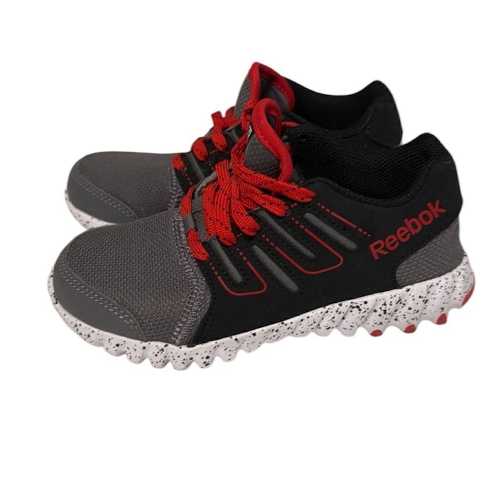 Reebok Kids Twistform Sneakers - 11 - NWOB